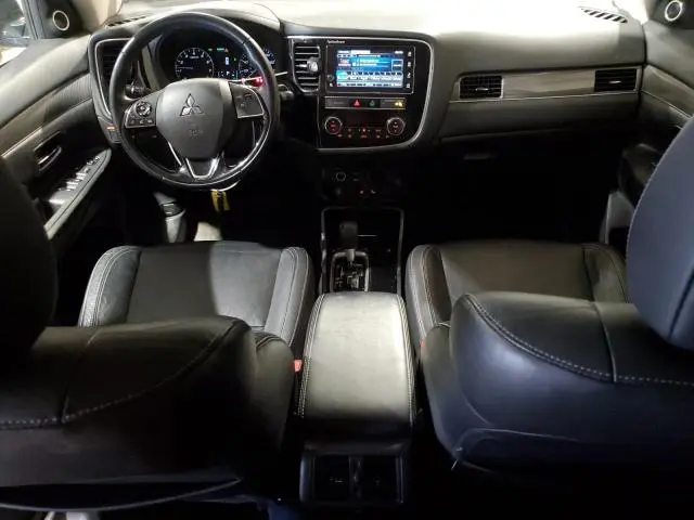 2019 MITSUBISHI OUTLANDER SE  