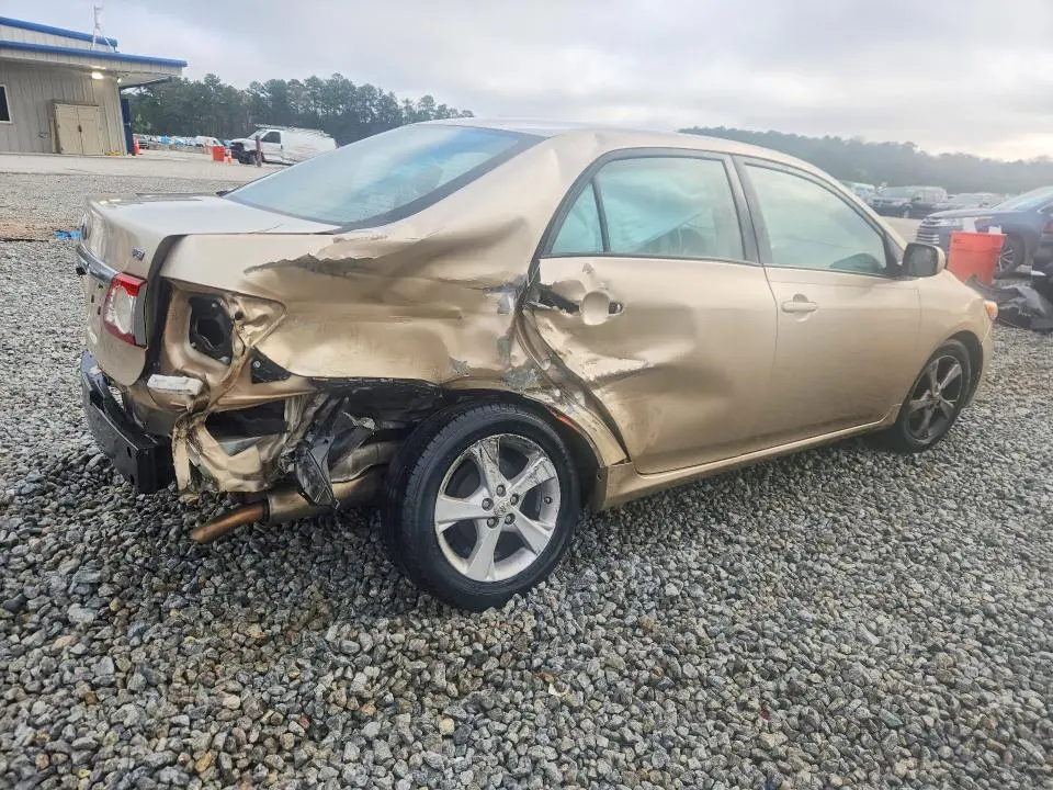 2011 TOYOTA COROLLA LE  