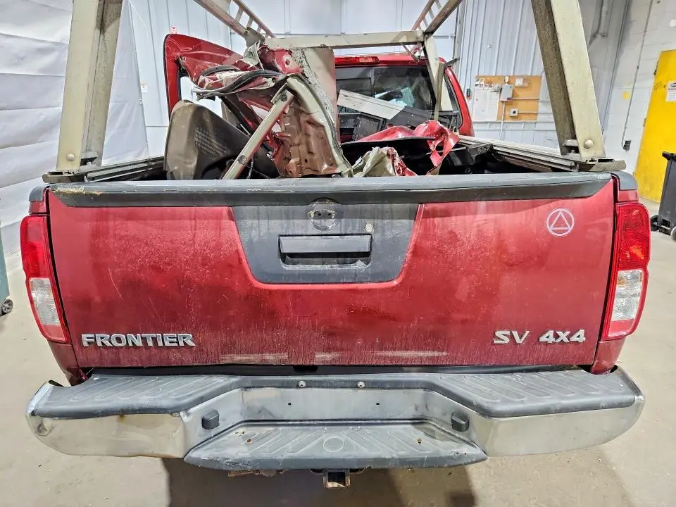 2017 NISSAN FRONTIER SV  