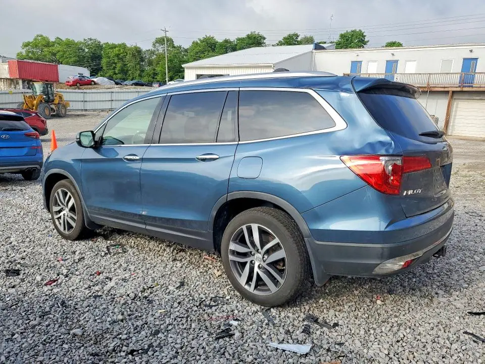 2017 HONDA PILOT TOURING  