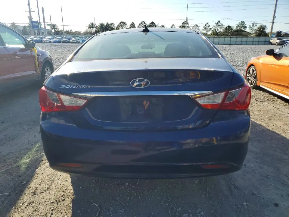 2012 HYUNDAI SONATA GLS  