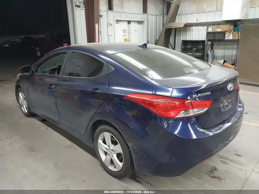 2013 HYUNDAI ELANTRA GLS