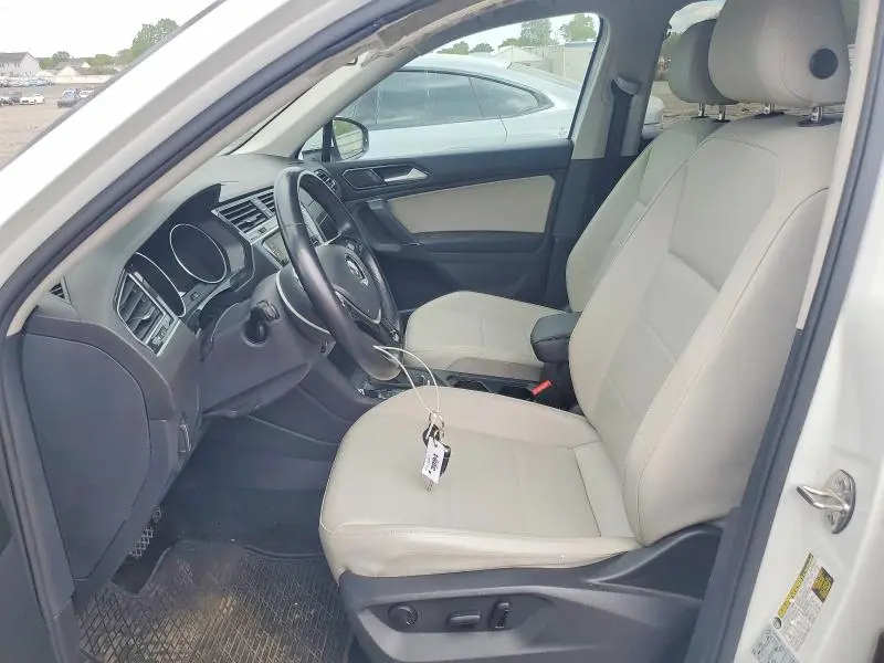 2018 VOLKSWAGEN TIGUAN SE  