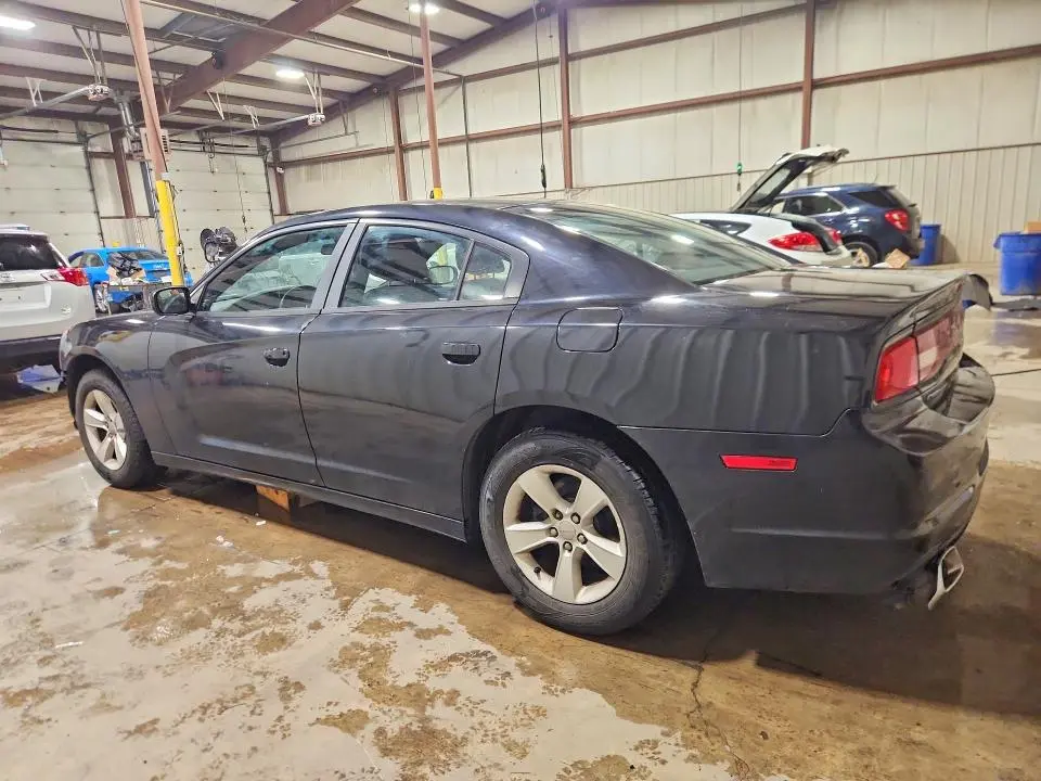 2012 DODGE CHARGER SE  