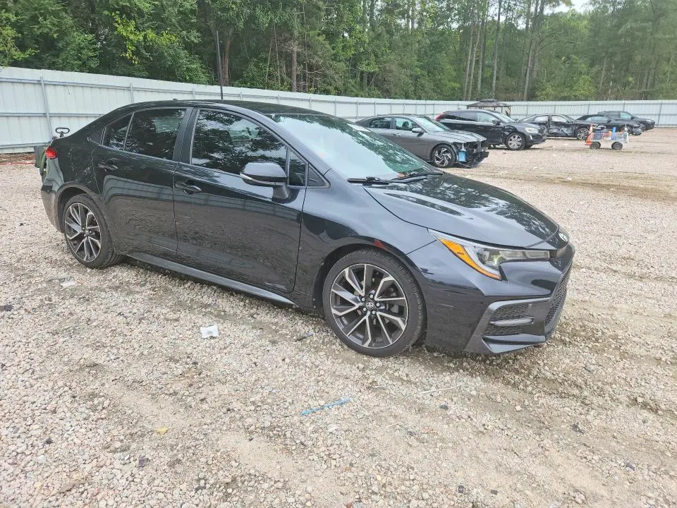 2020 TOYOTA COROLLA SE  