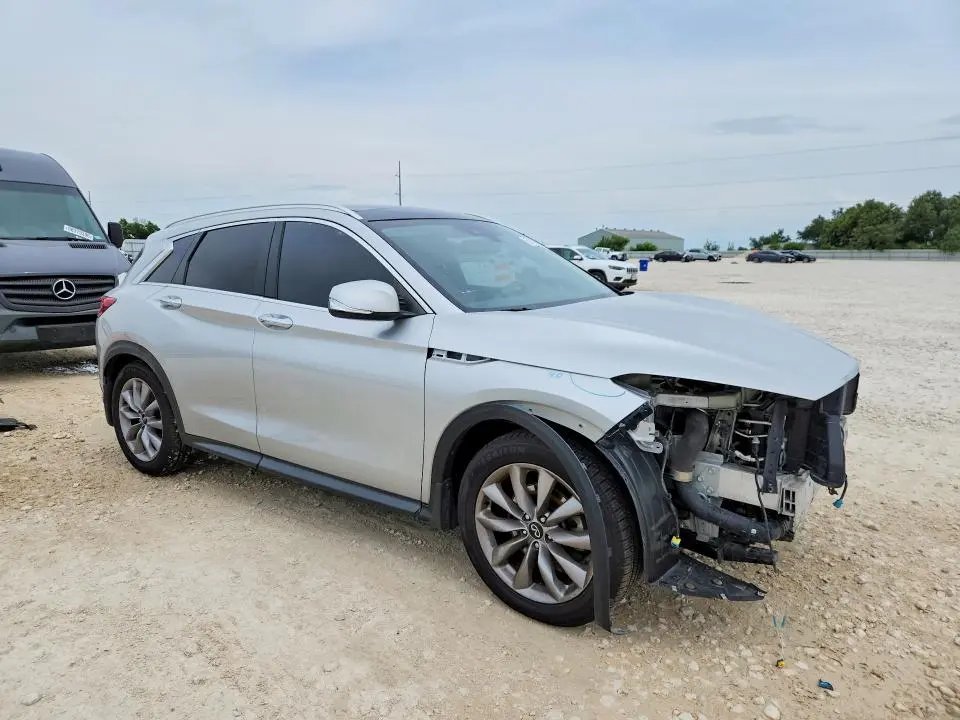 2020 INFINITI QX50 LUXE  