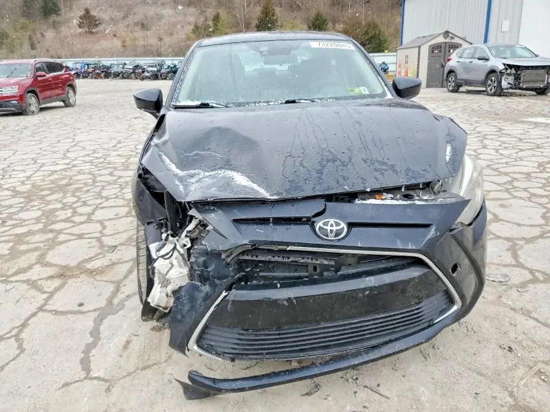 2017 TOYOTA YARIS IA   