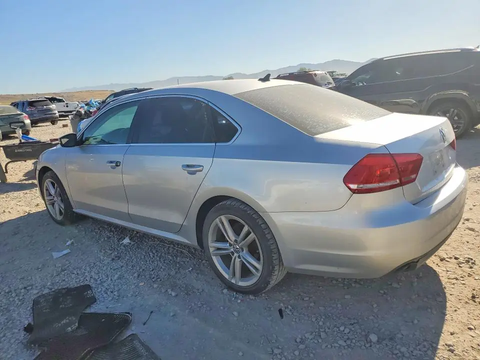 2014 VOLKSWAGEN PASSAT SE  