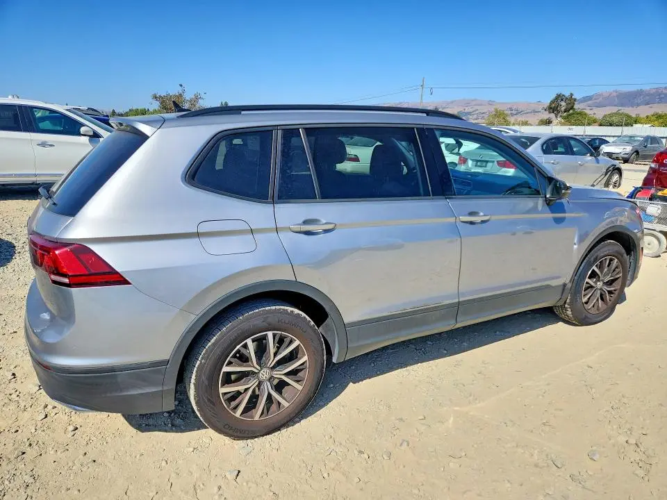 2021 VOLKSWAGEN TIGUAN S  