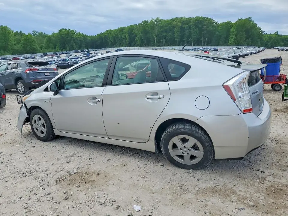 2010 TOYOTA PRIUS II  