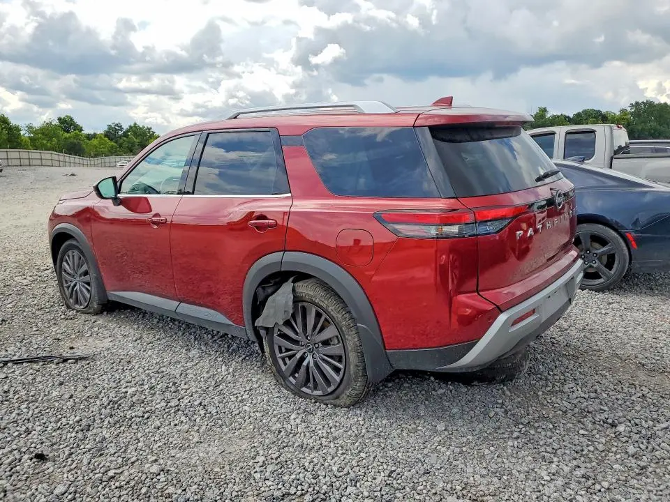 2022 NISSAN PATHFINDER SL  