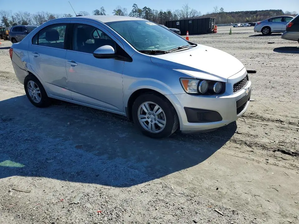 2015 CHEVROLET SONIC LT  