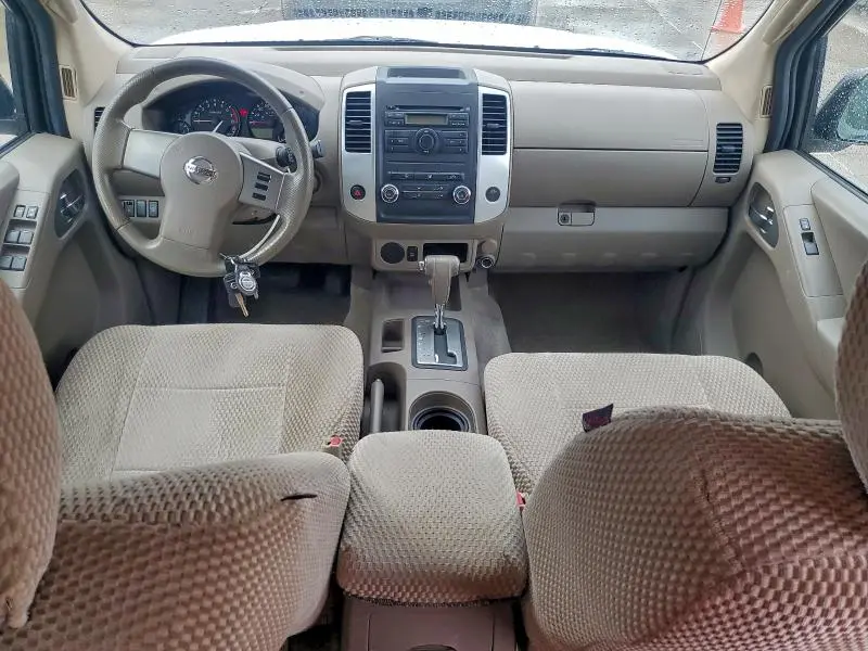 2010 NISSAN FRONTIER CREW CAB SE  