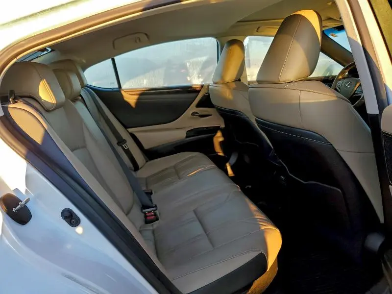 2021 LEXUS ES 300H LUXURY  