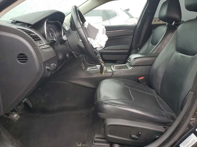 2015 CHRYSLER 300C   