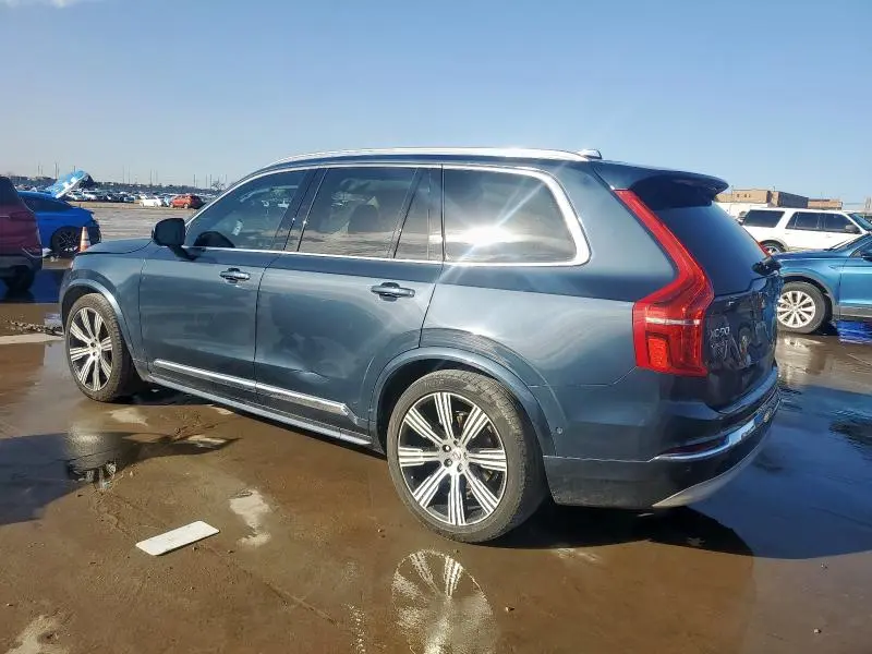 2022 VOLVO XC90   