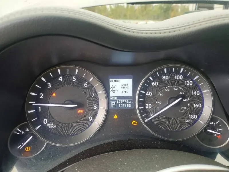 2015 INFINITI Q70 3.7  