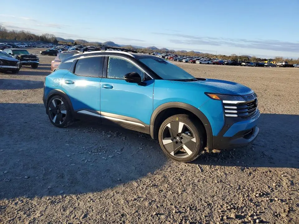 2025 NISSAN KICKS SR  