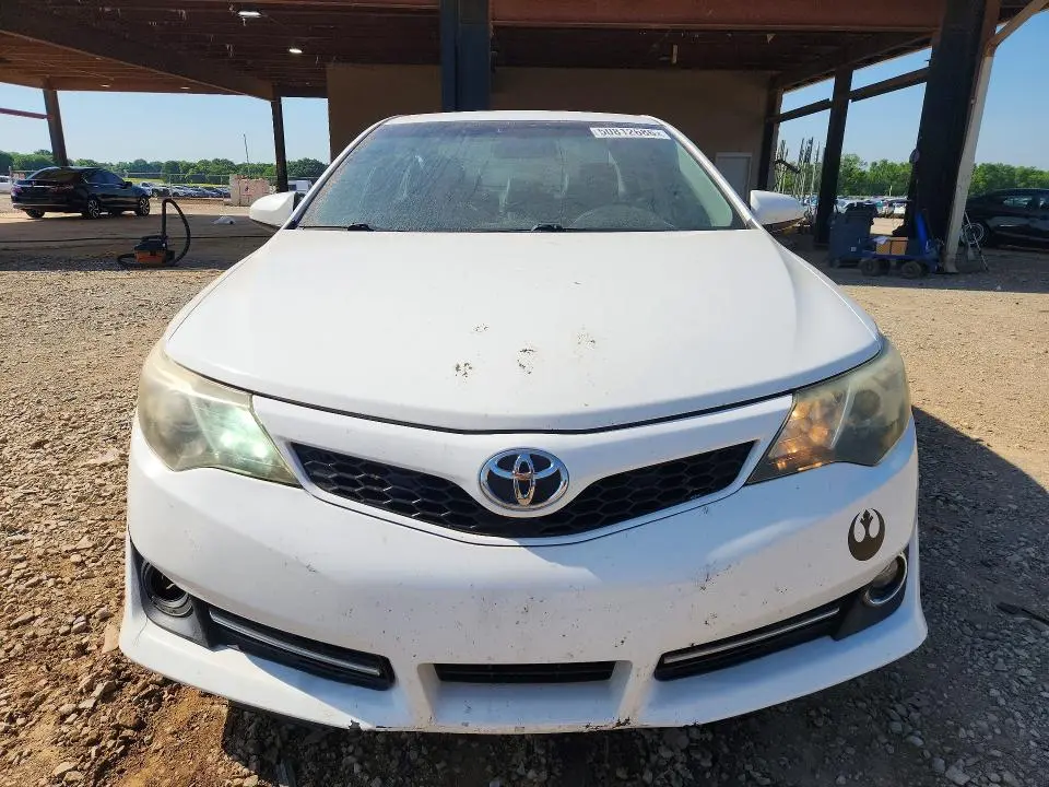 2012 TOYOTA CAMRY SE  