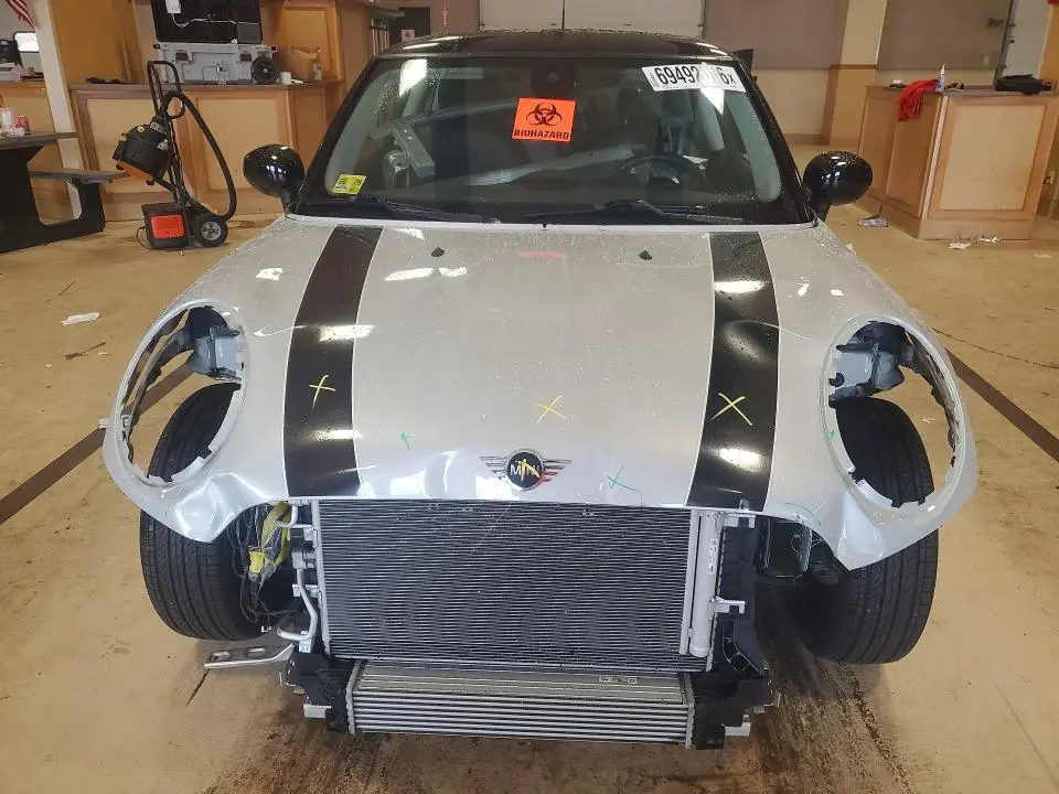 2020 MINI COOPER   