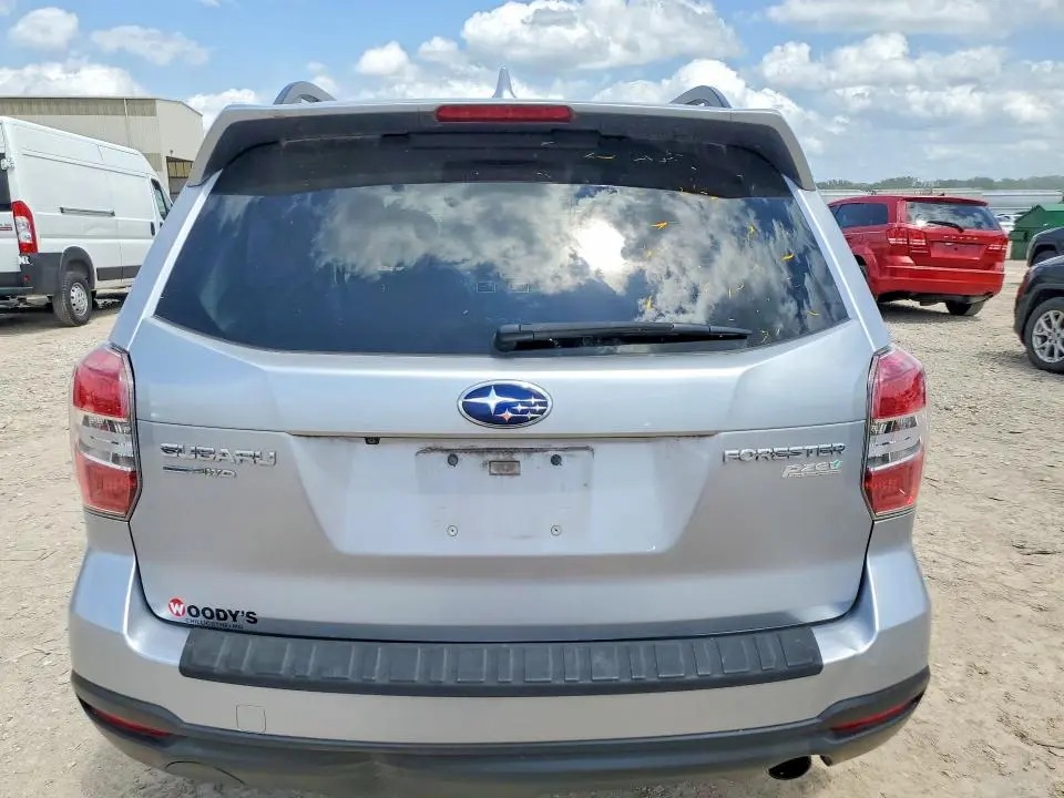 2016 SUBARU FORESTER   