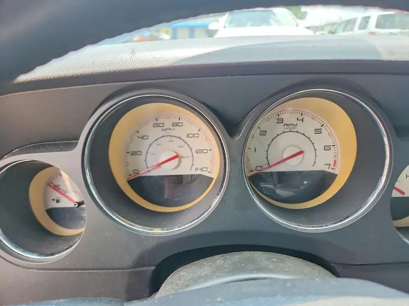 2012 DODGE CHALLENGER SXT  