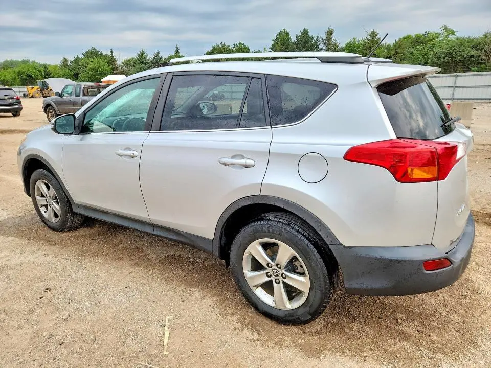 2015 TOYOTA RAV4 XLE  