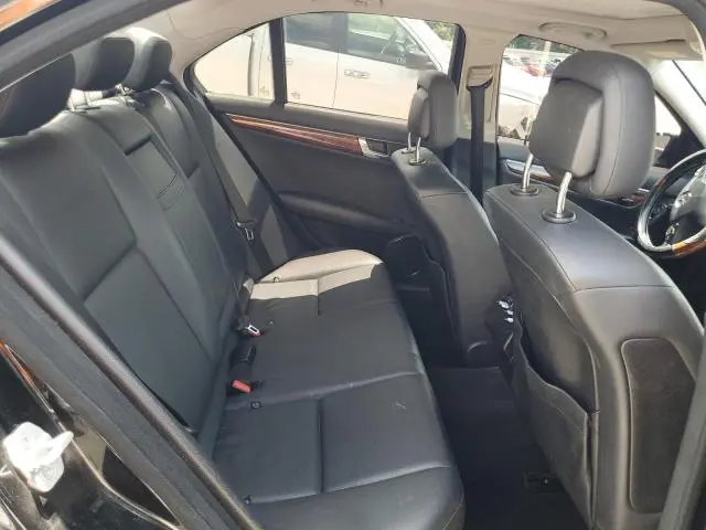 2011 MERCEDES-BENZ C 300  