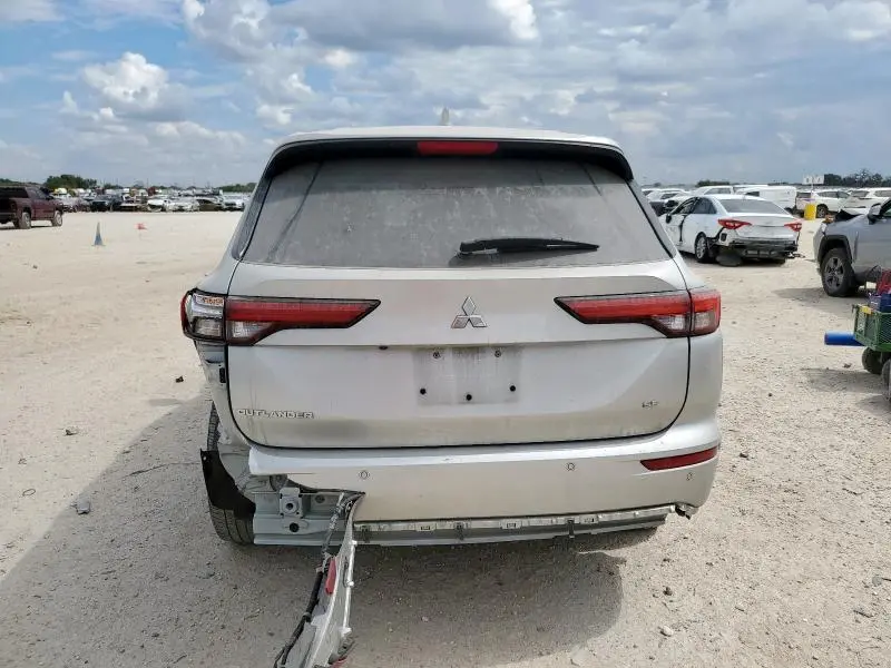 2023 MITSUBISHI OUTLANDER SE  