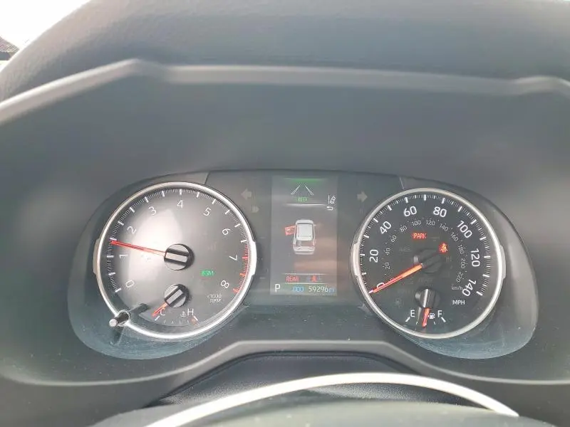 2022 TOYOTA RAV4 XLE  