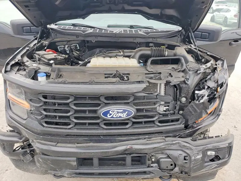 2024 FORD F150 STX  
