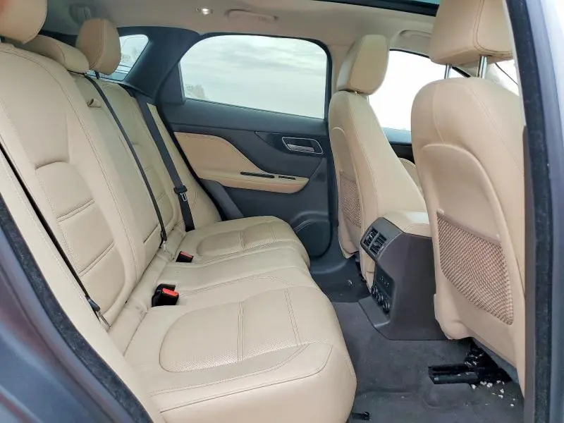 2018 JAGUAR F-PACE PRESTIGE  
