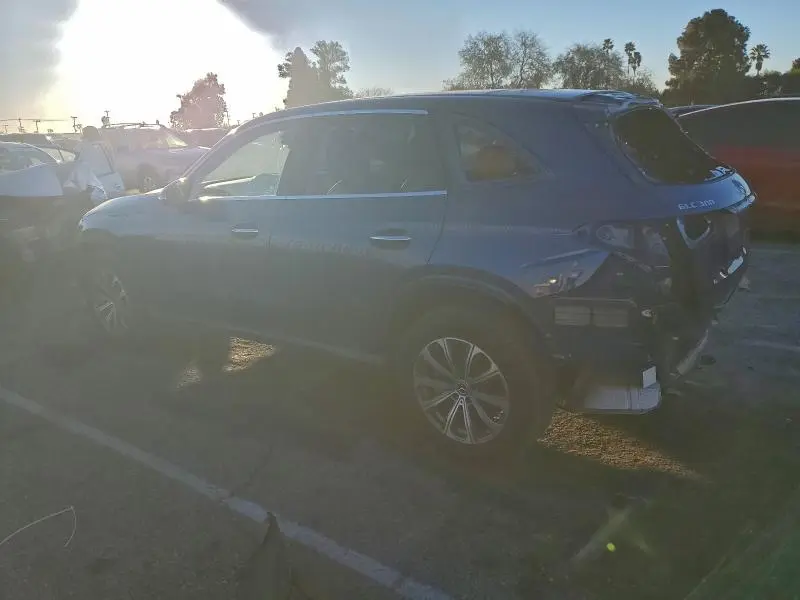 2023 MERCEDES-BENZ GLC 300  