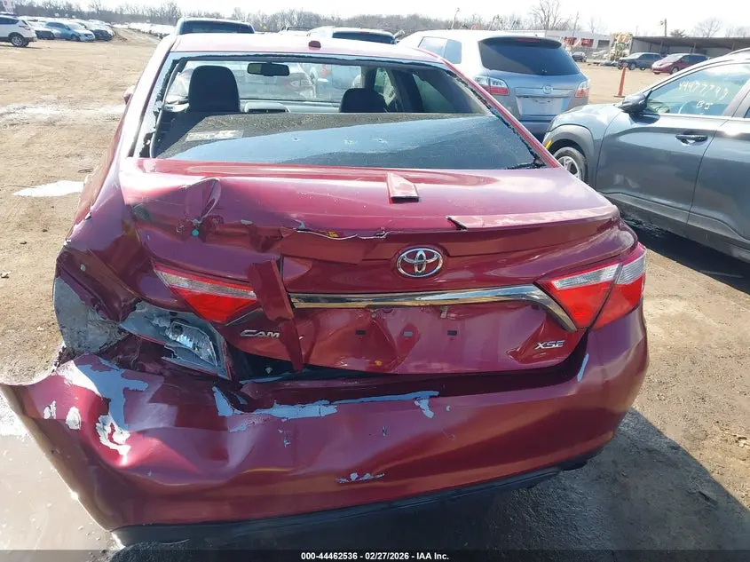 2015 TOYOTA CAMRY XSE V6