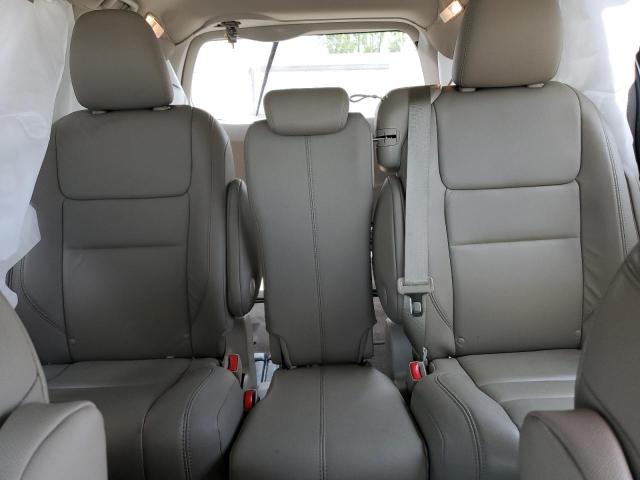 2016 TOYOTA SIENNA XLE