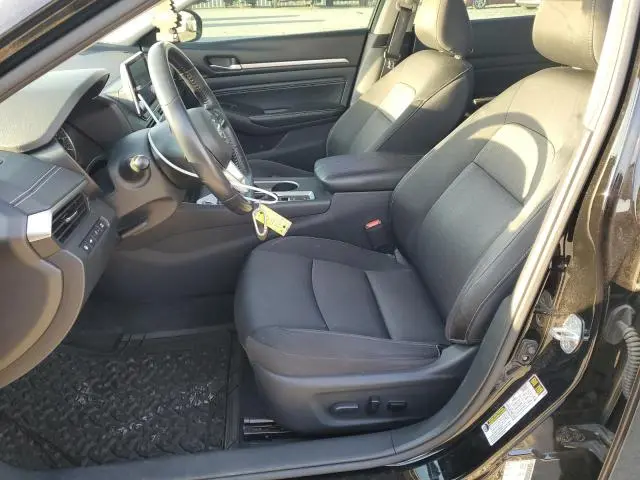 2019 NISSAN ALTIMA SV