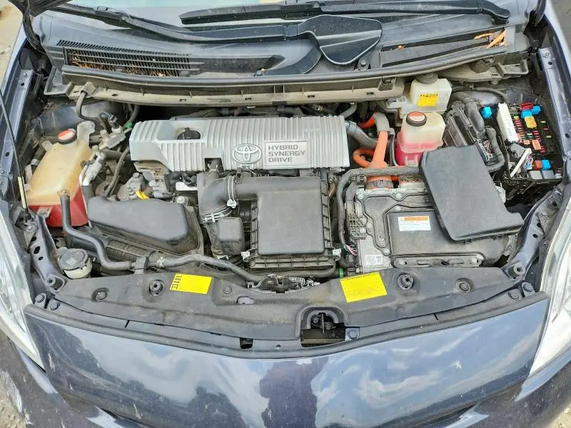 2015 TOYOTA PRIUS TWO  