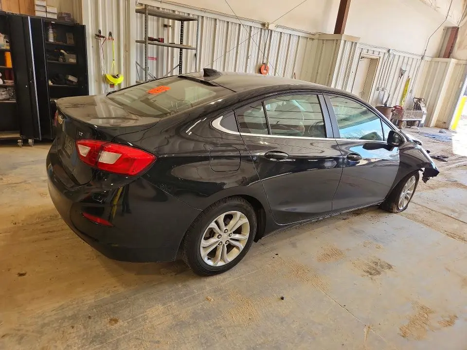 2019 CHEVROLET CRUZE LT  