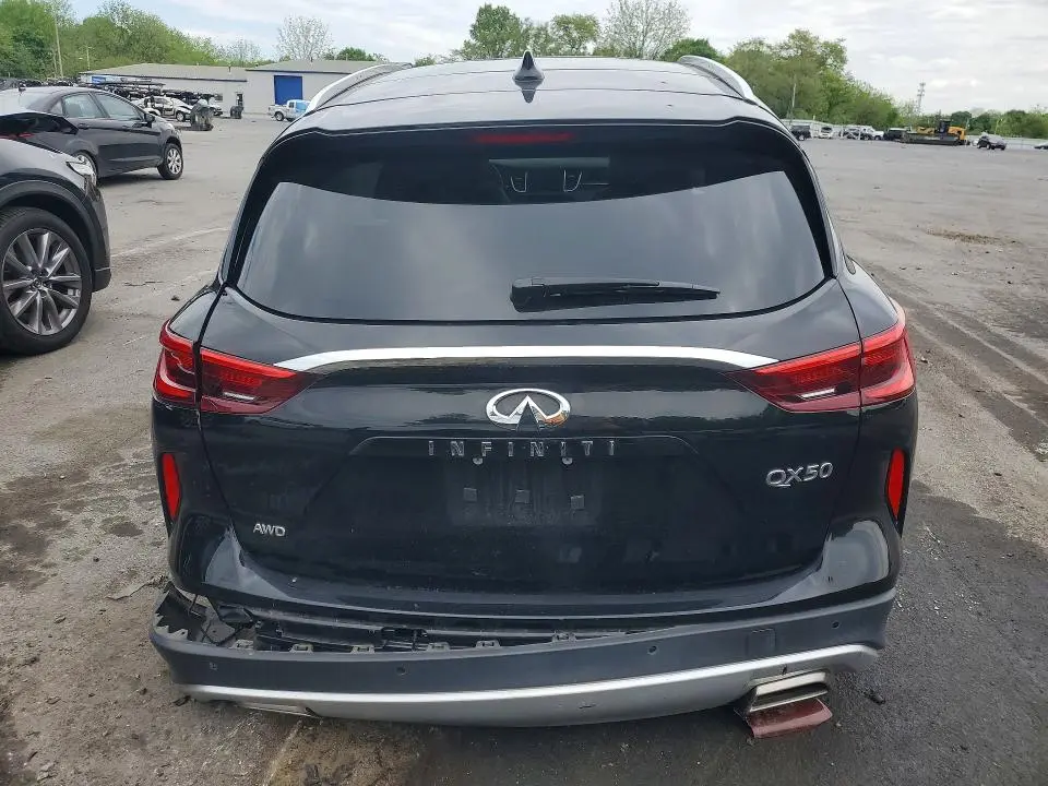 2021 INFINITI QX50 LUXE  