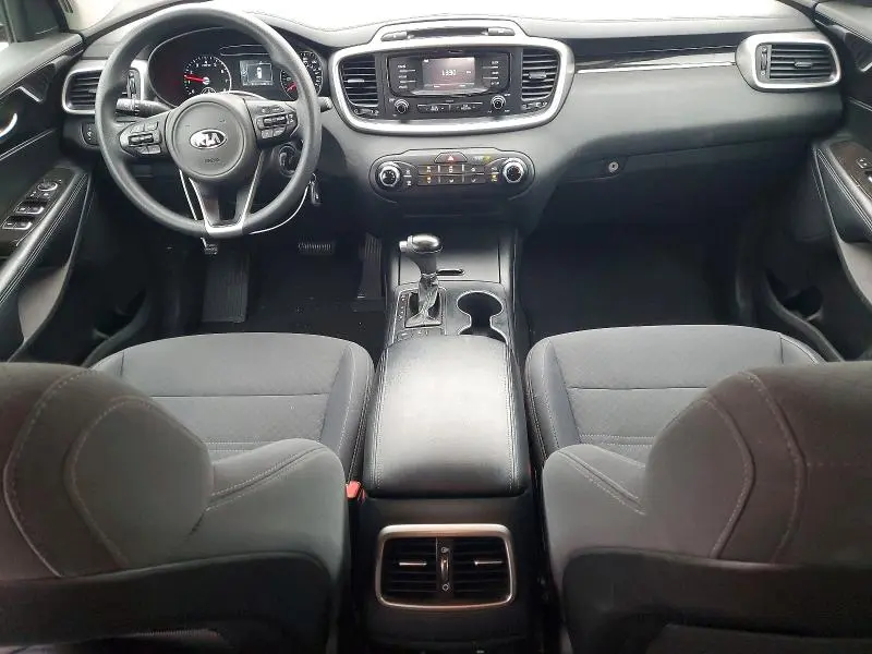 2018 KIA SORENTO LX V6  