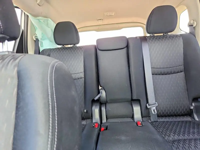 2017 NISSAN ROGUE SV  