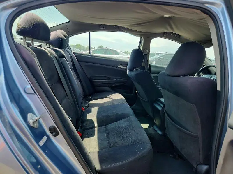 2011 HONDA ACCORD LX  