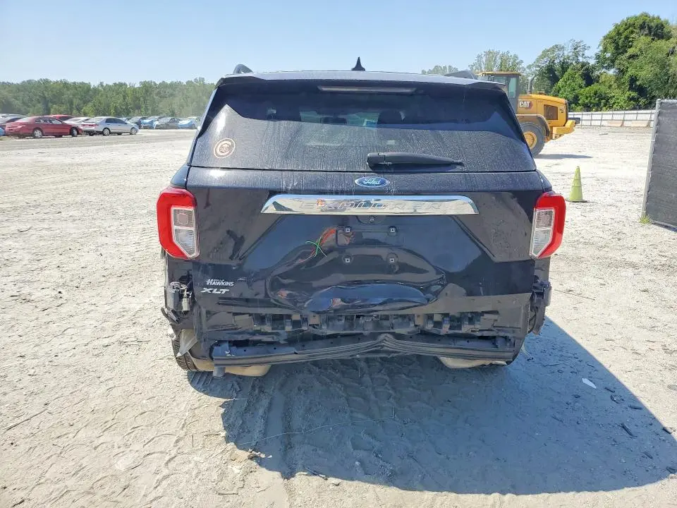 2022 FORD EXPLORER XLT  
