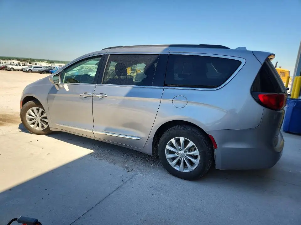 2017 CHRYSLER PACIFICA TOURING L  
