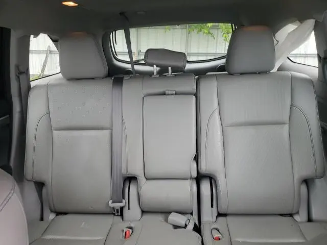 2017 TOYOTA HIGHLANDER LIMITED  