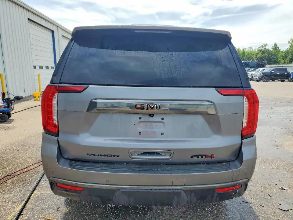 2021 GMC YUKON AT4  