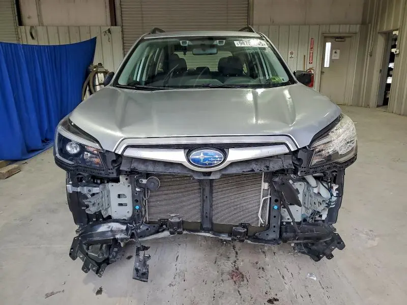 2021 SUBARU FORESTER   