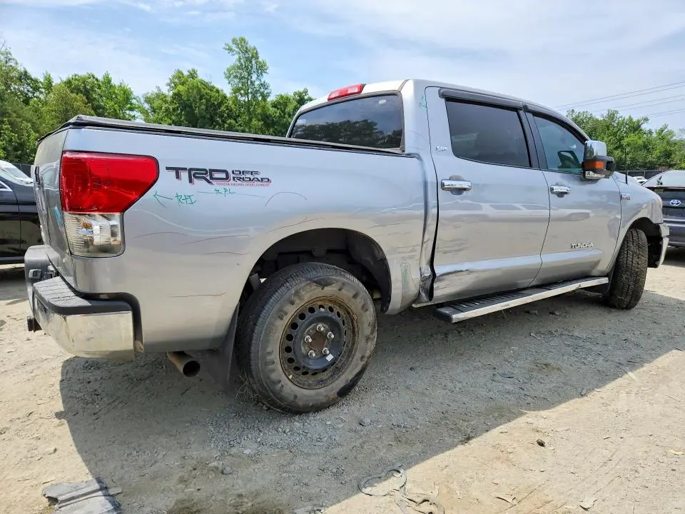 2010 TOYOTA TUNDRA CREWMAX SR5  