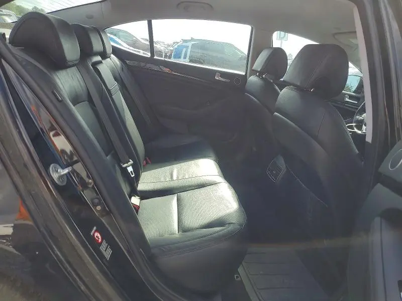 2016 KIA CADENZA LUXURY  