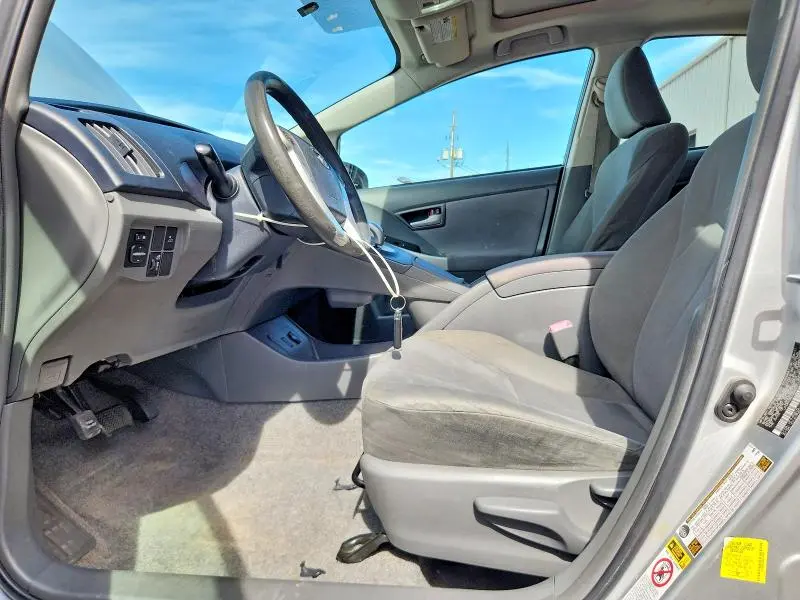 2011 TOYOTA PRIUS THREE  